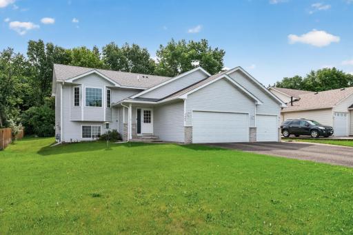 1002 3rd Avenue SW, Isanti, MN 55040