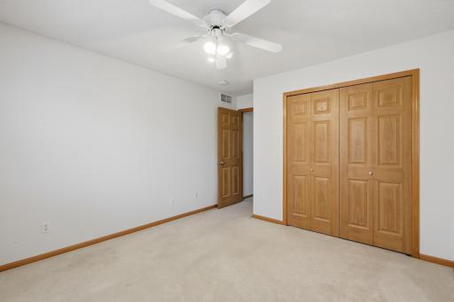 3176 Juniper Lane, E, Woodbury, MN 55125