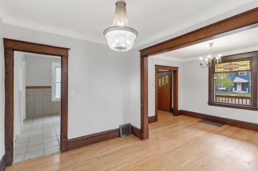 1302 Hewitt Avenue, Saint Paul, MN 55104