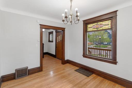 1302 Hewitt Avenue, Saint Paul, MN 55104