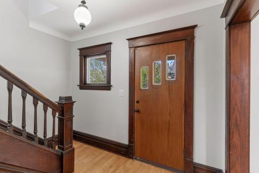 1302 Hewitt Avenue, Saint Paul, MN 55104