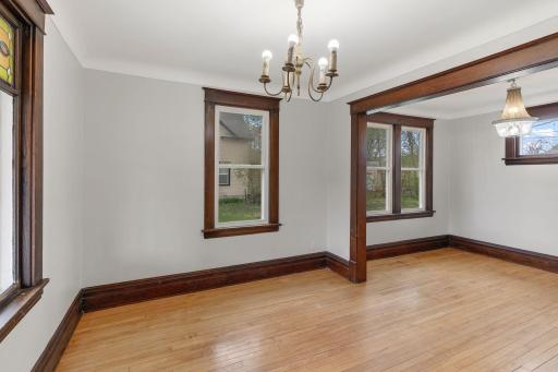 1302 Hewitt Avenue, Saint Paul, MN 55104