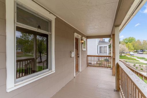 1302 Hewitt Avenue, Saint Paul, MN 55104