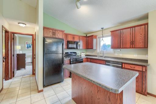 749 Pleasant Ave - MLS Sized - 015 - 09 Kitchen.jpg