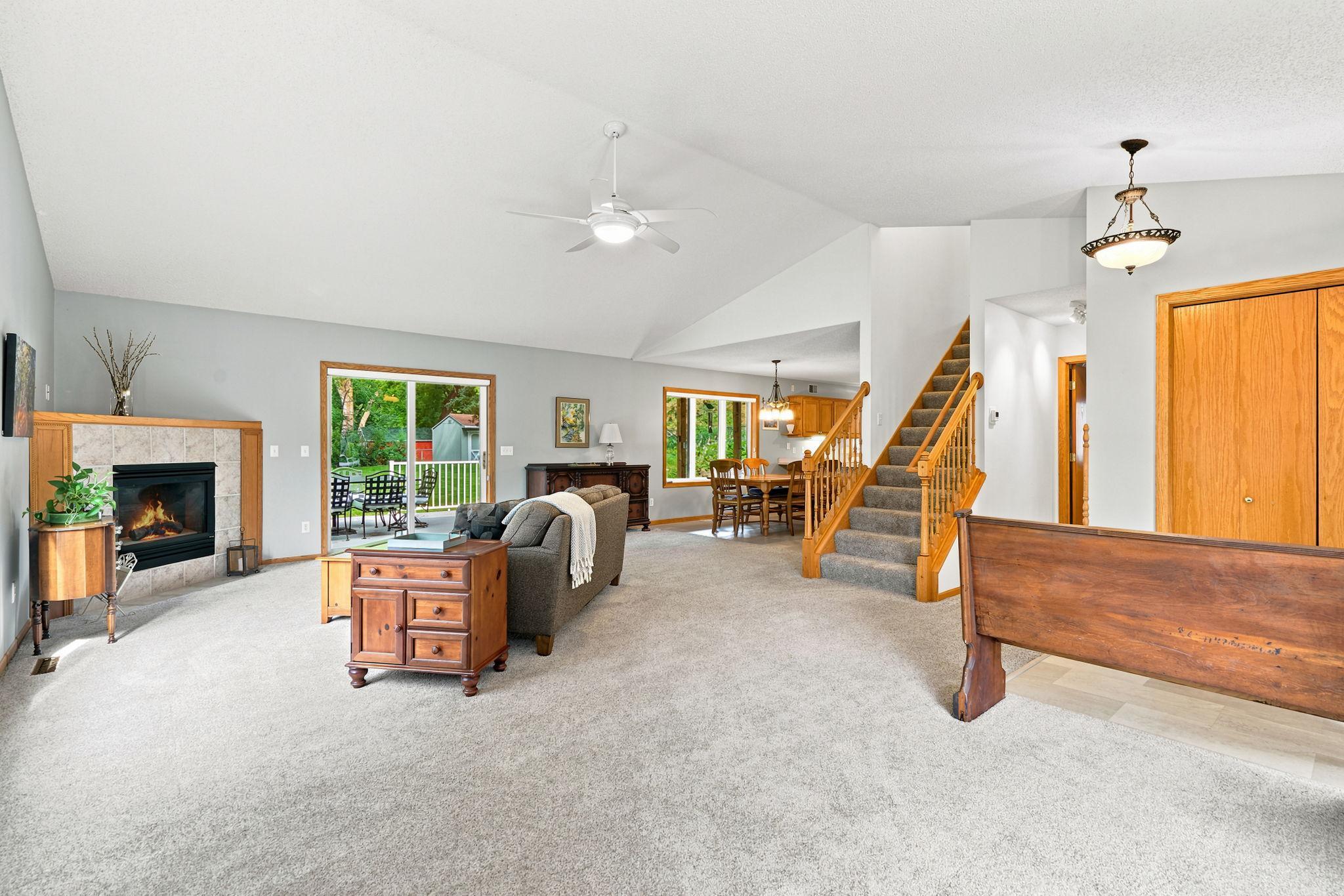 Convenient central staircase.