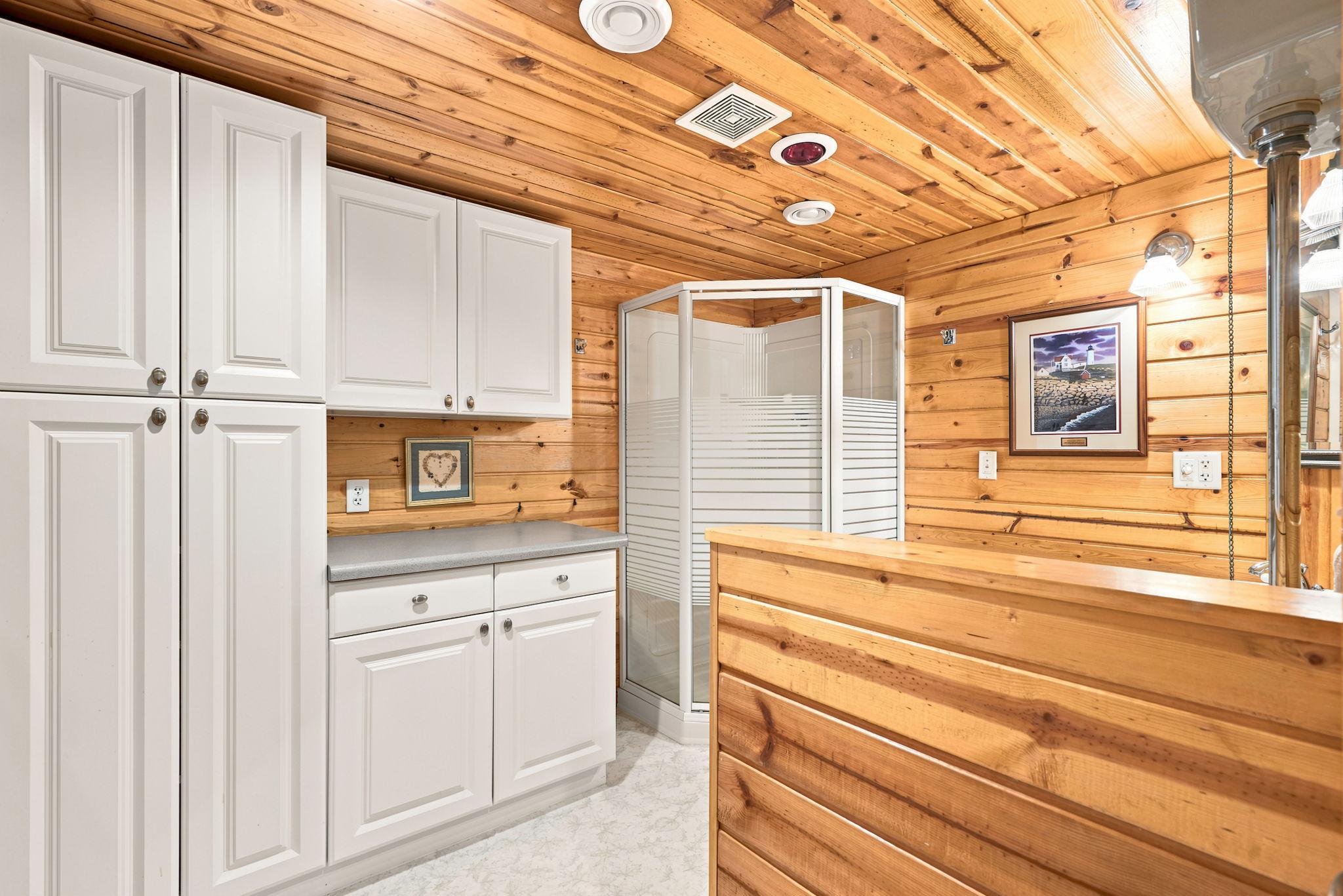 Nice built ins with 3/4 bath.