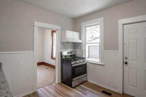 188 Wyoming Street E, Saint Paul, MN 55107