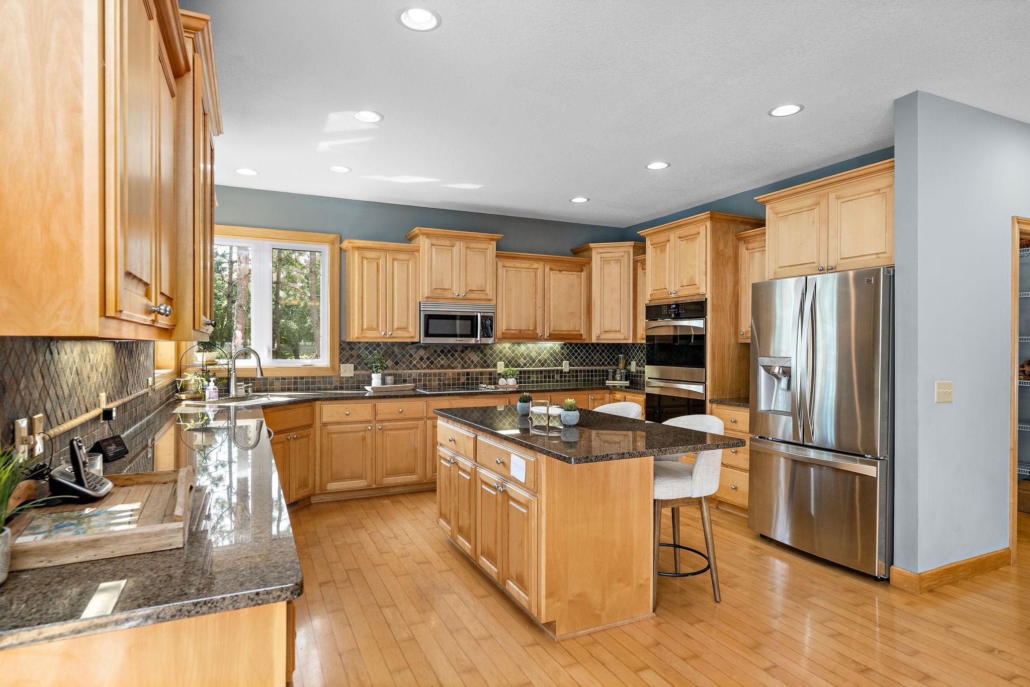 Beautiful kitchen - new appliances