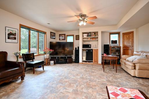 110 Benson Drive, Lewiston, MN 55952