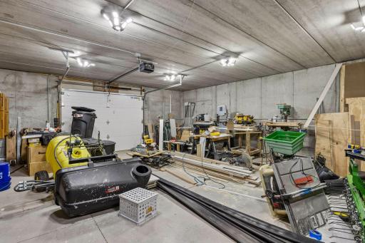 Spacious tandem tuckunder garage, to house your garden tools and toys!