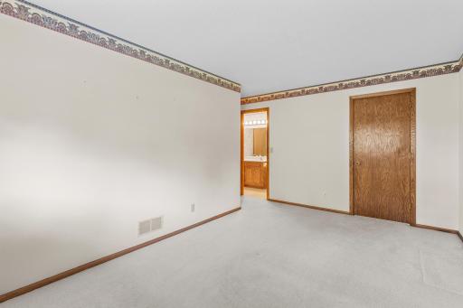 1289 Bridle Path Court, White Bear Lake, MN 55110