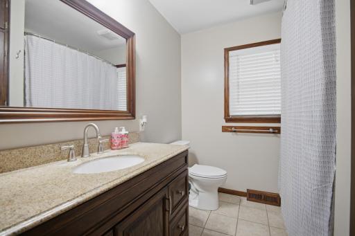 2022 Grand Avenue, Albert Lea, MN 56007