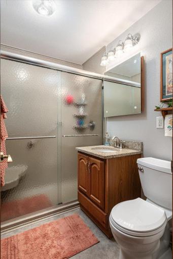 1003 S Elm Street, La Crescent, MN 55947