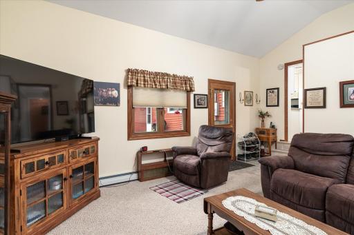 1003 S Elm Street, La Crescent, MN 55947