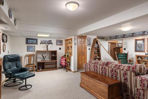 1003 S Elm Street, La Crescent, MN 55947