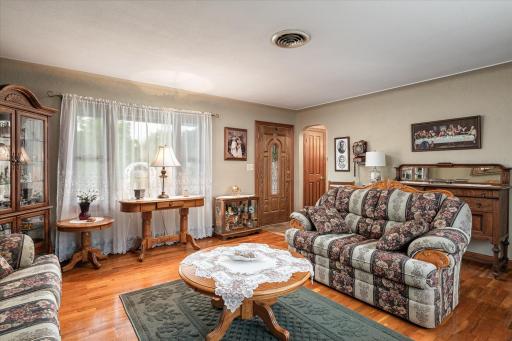 1003 S Elm Street, La Crescent, MN 55947