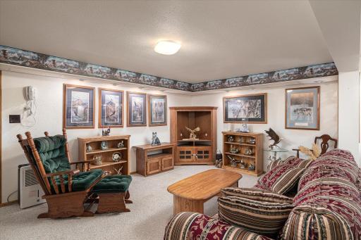 1003 S Elm Street, La Crescent, MN 55947