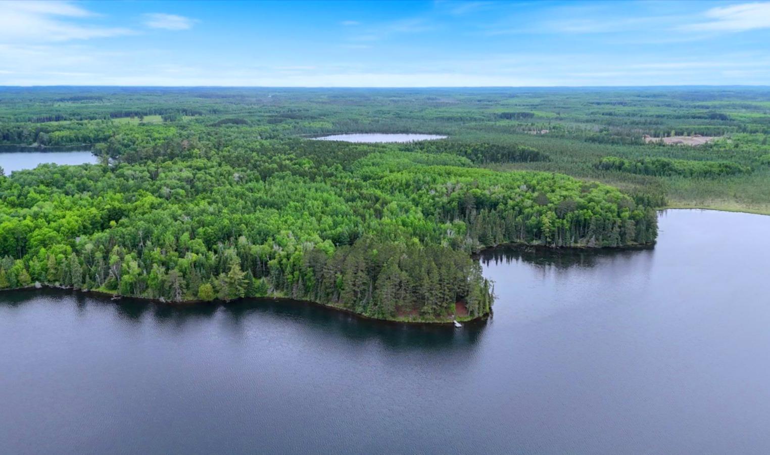 2200' lakeshore