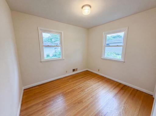 1587 Hudson Road, Saint Paul, MN 55106