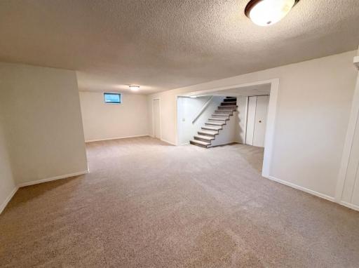 1587 Hudson Road, Saint Paul, MN 55106