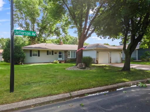 1109 Jefferson Avenue, Marshall, MN 56258