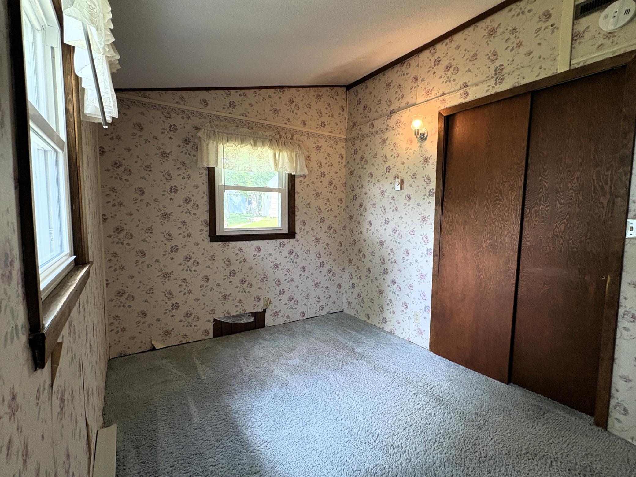 Bedroom 2.JPG