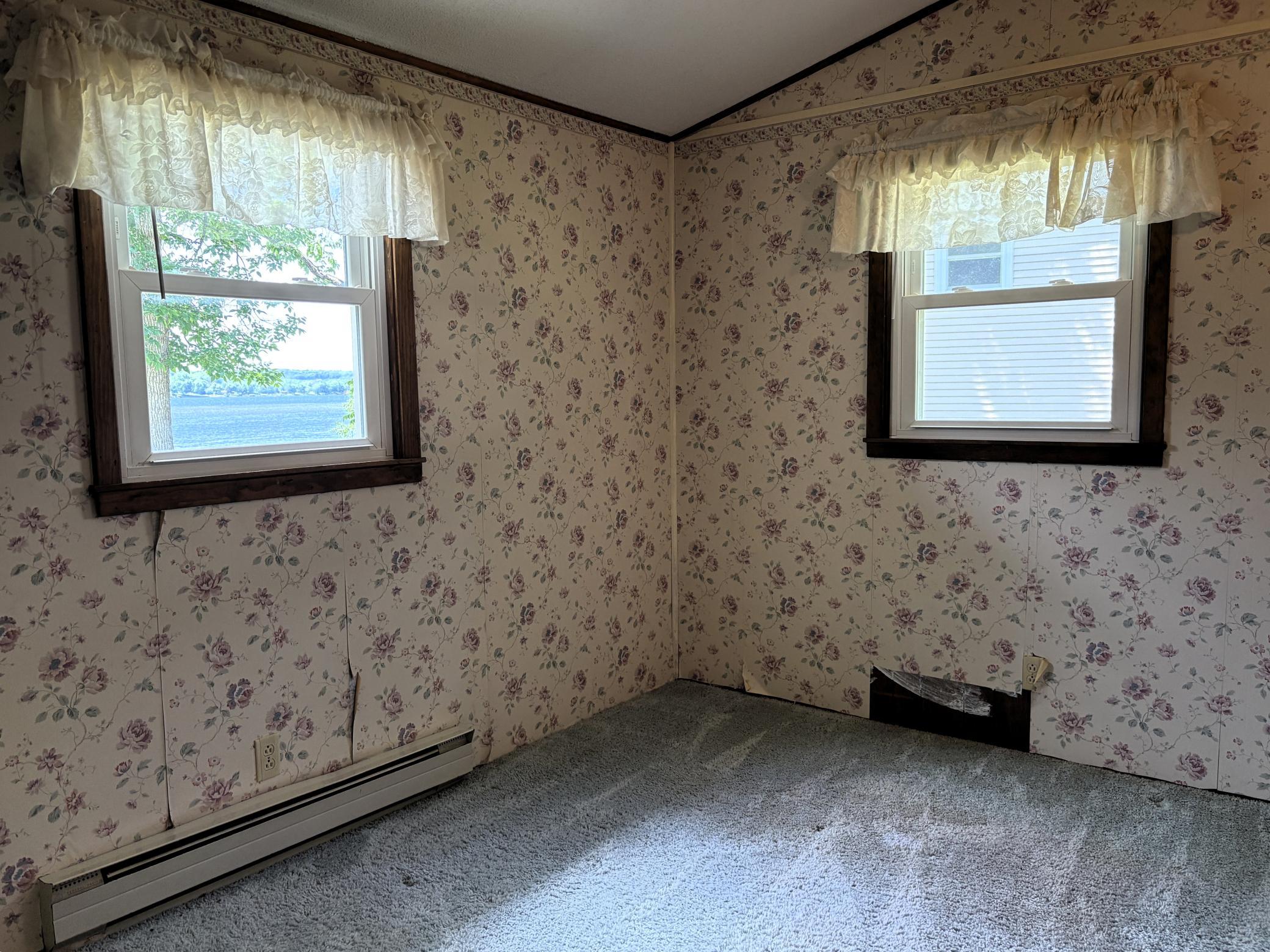 Bedroom 2.JPG