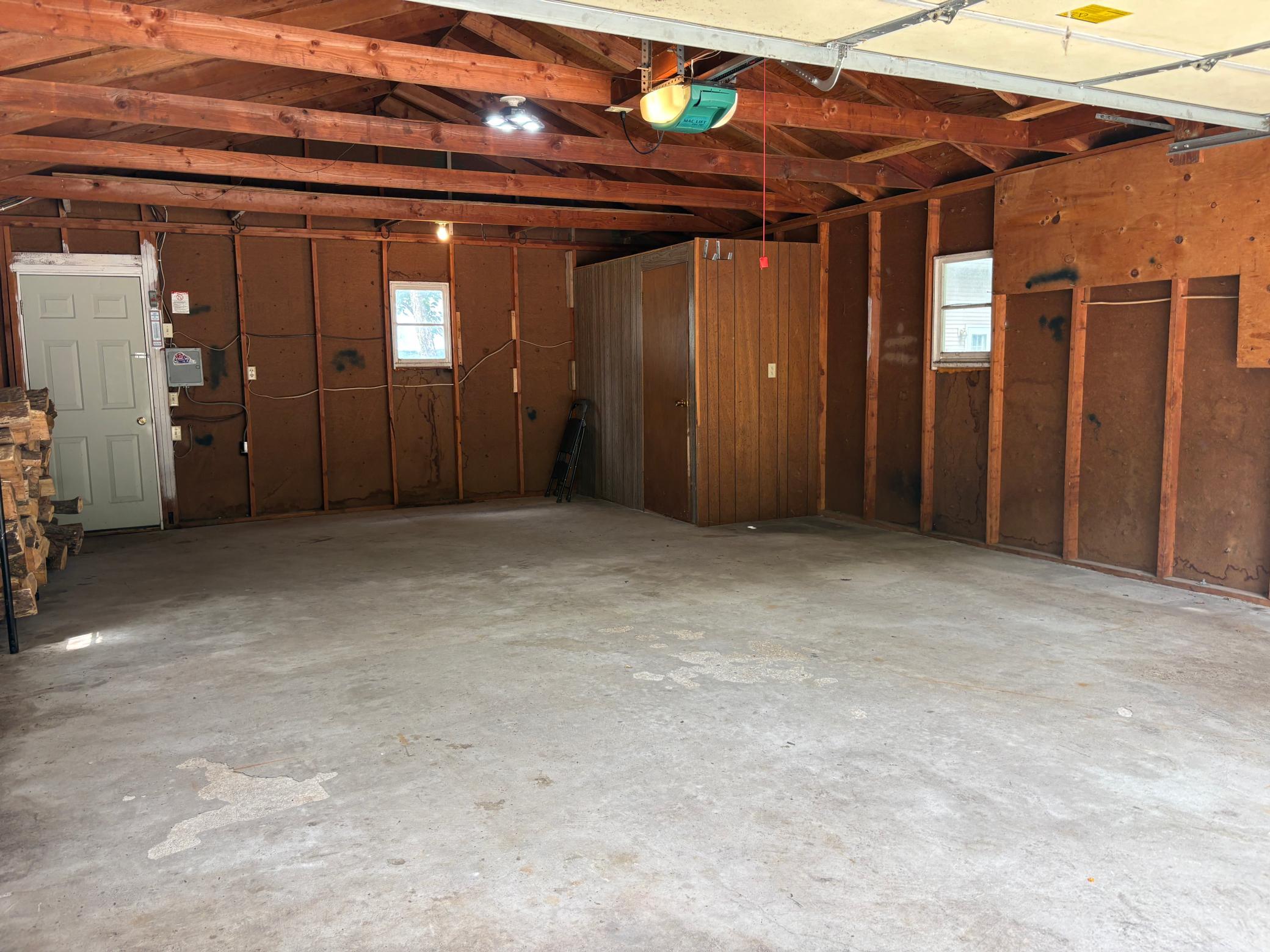 20 X 28 Two Car Garage.JPG