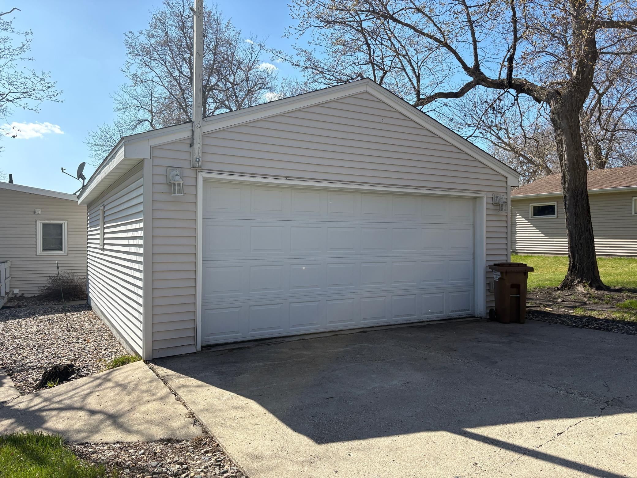 20 X 28 Two Car Garage.JPG