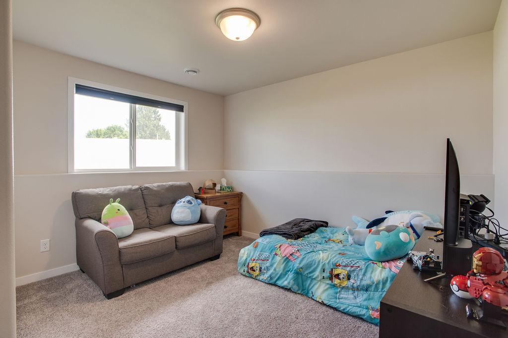 Lower level bed 3