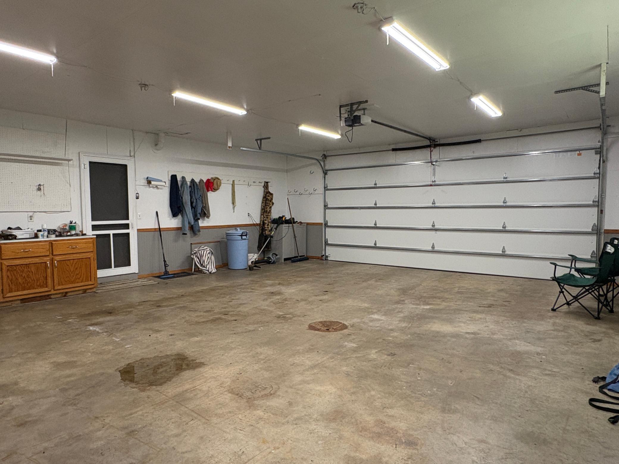 28 X 30 Foot Garage.JPG