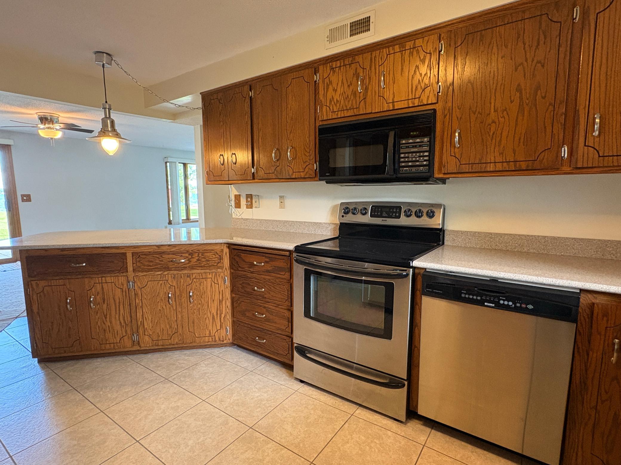 Appliances included.JPG