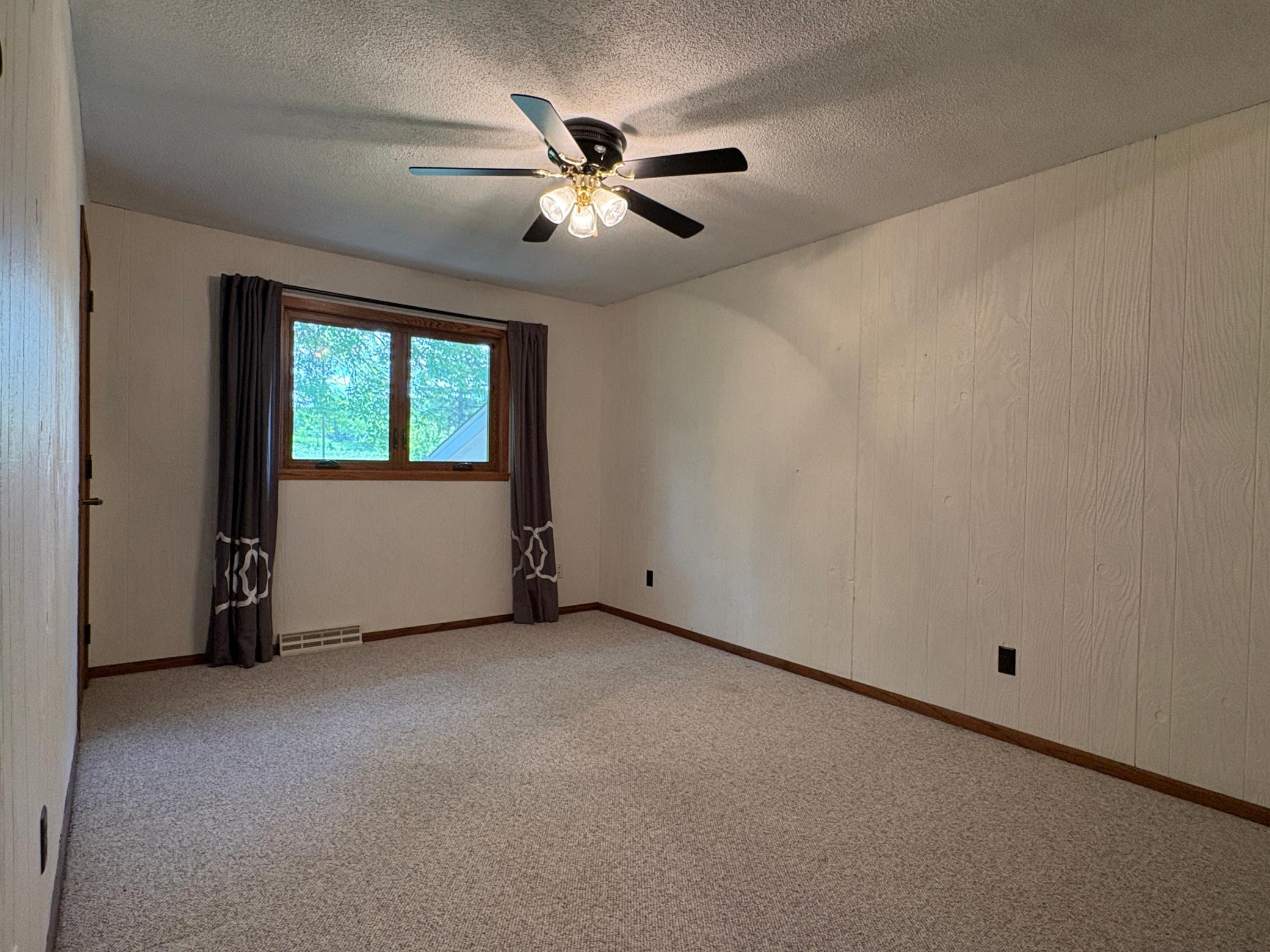 Bedroom 4.JPG