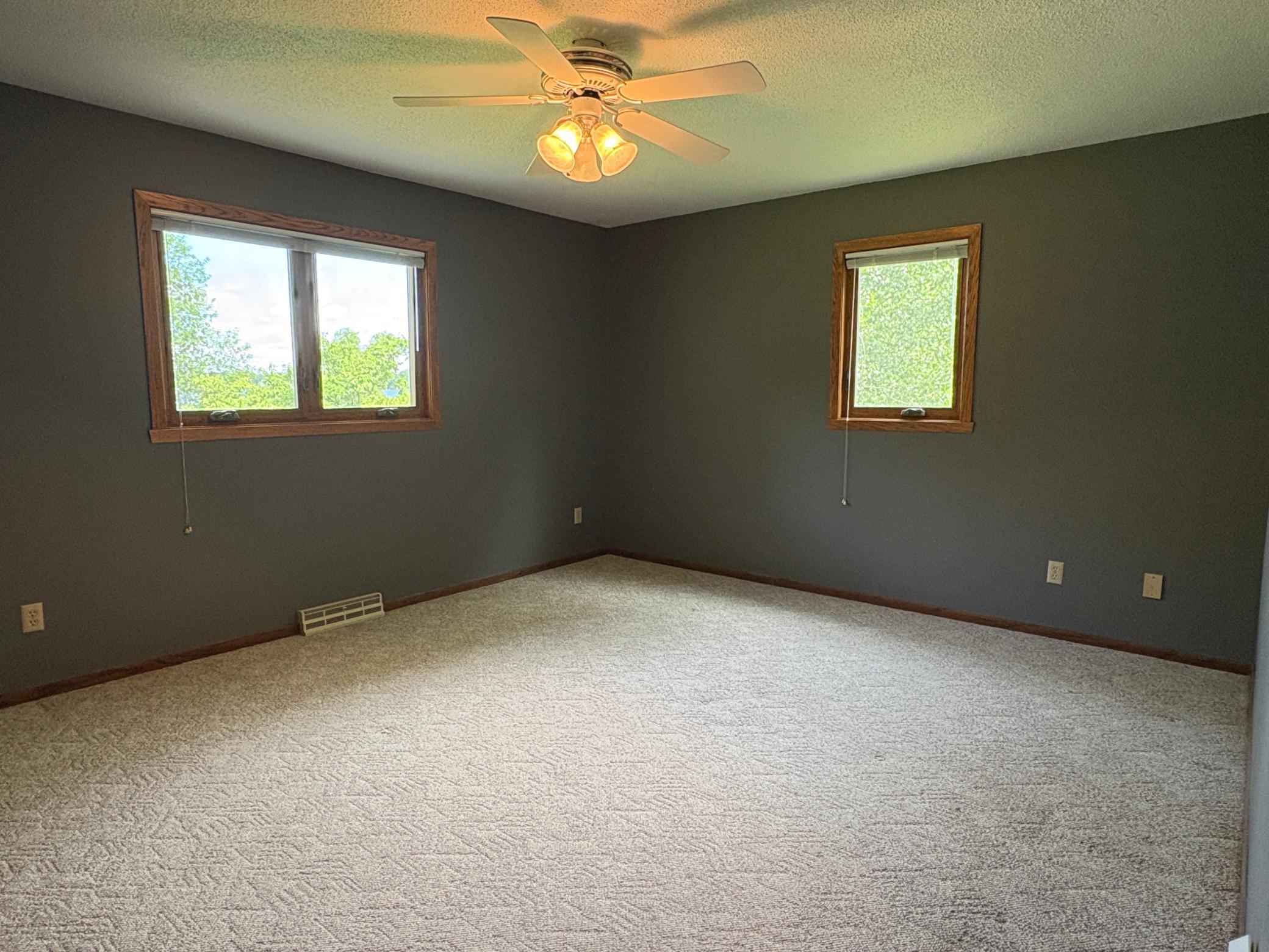 Bedroom 2.JPG