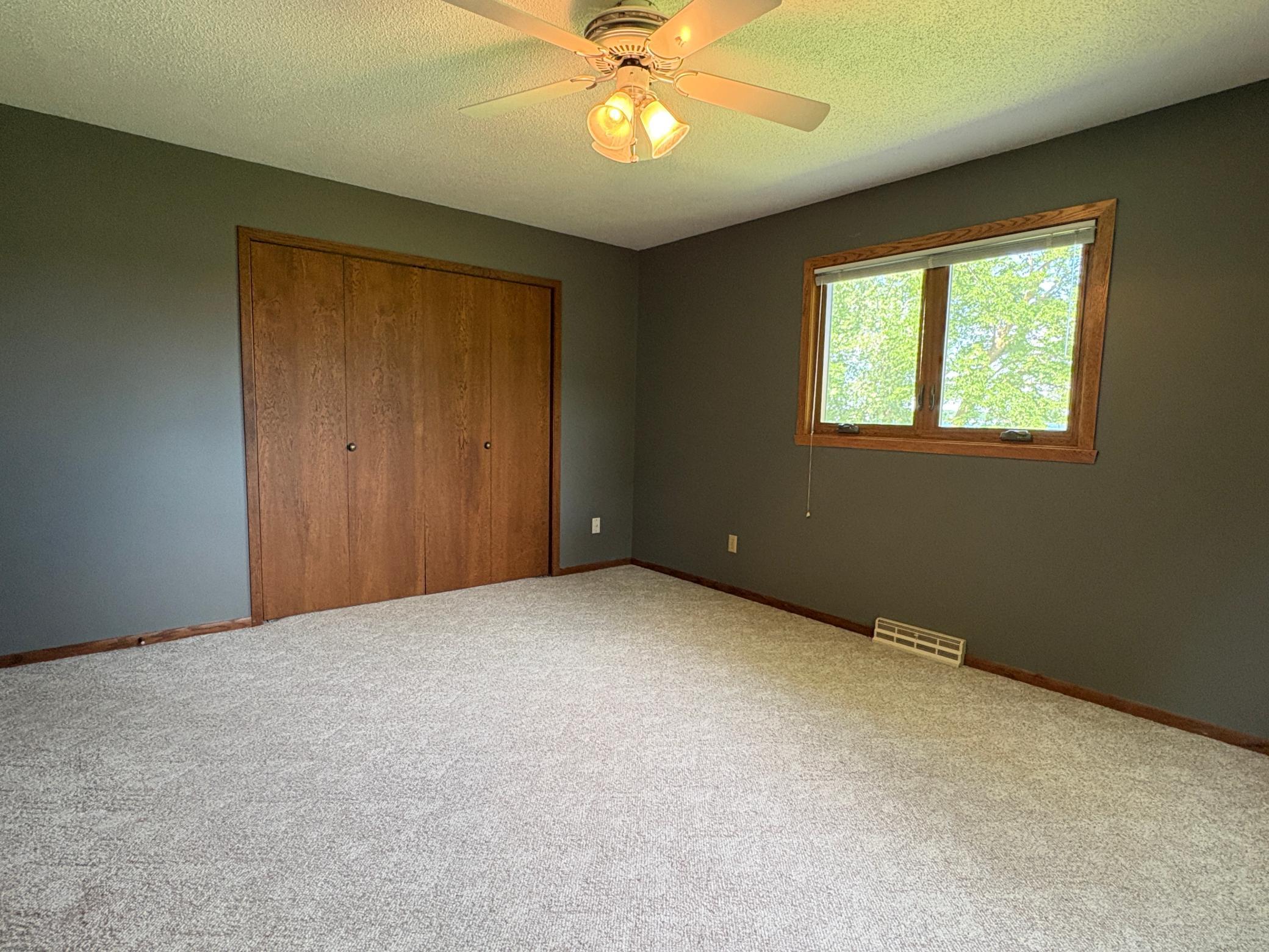 Bedroom 2.JPG