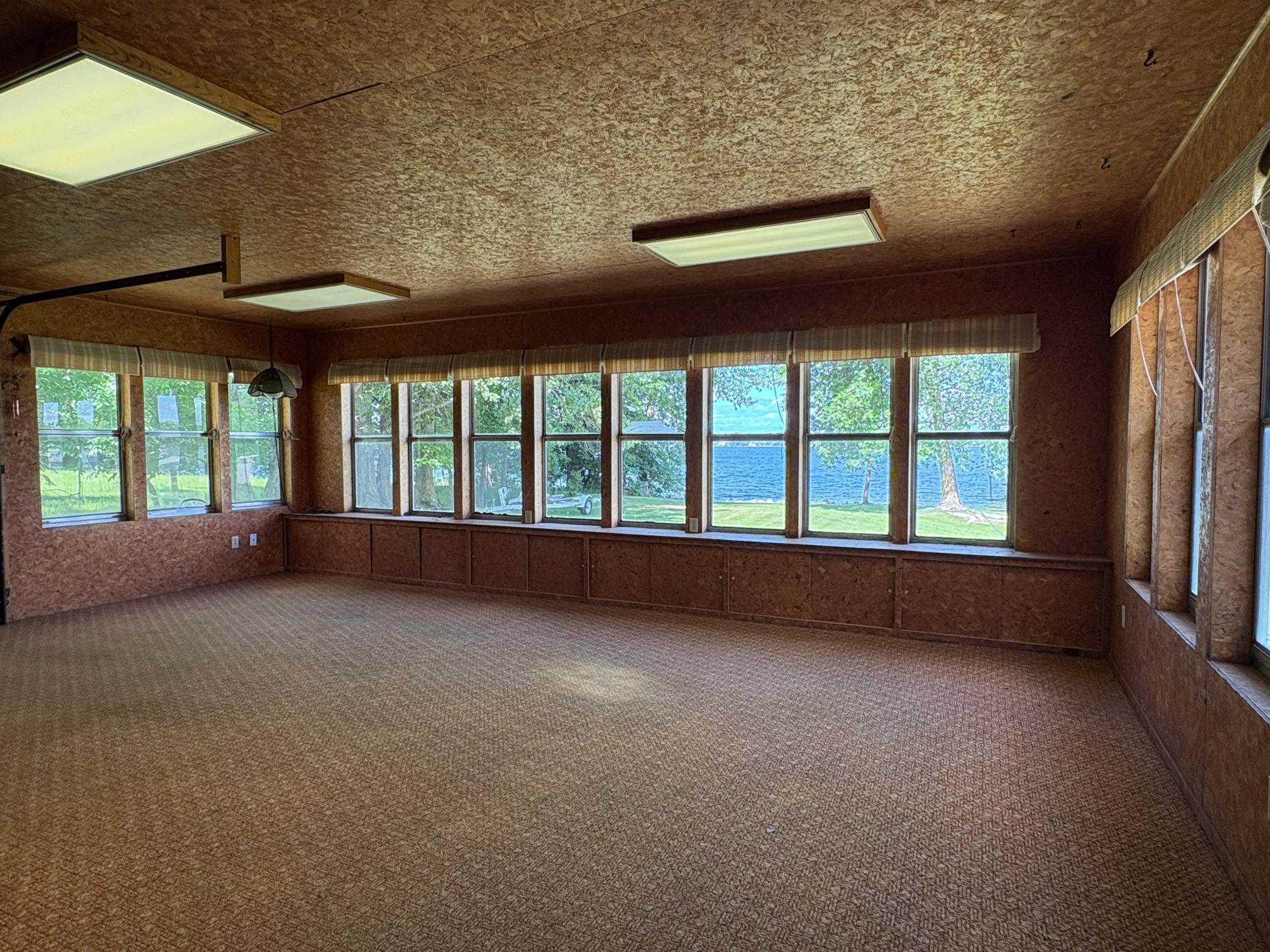 24 X 20 Sunroom.JPG