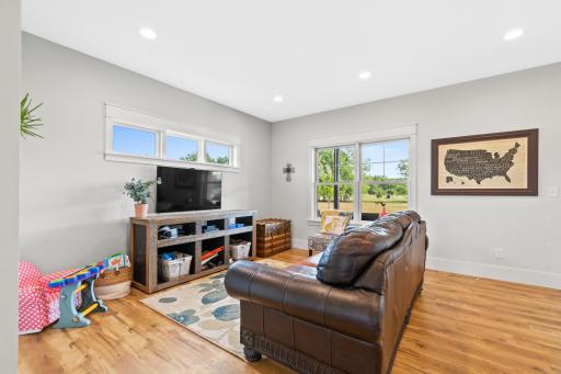 606 Venture Lane NE, Alexandria, MN 56308