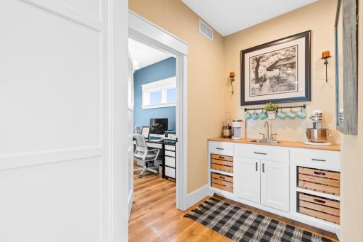 606 Venture Lane NE, Alexandria, MN 56308