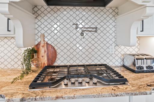 606 Venture Lane NE, Alexandria, MN 56308