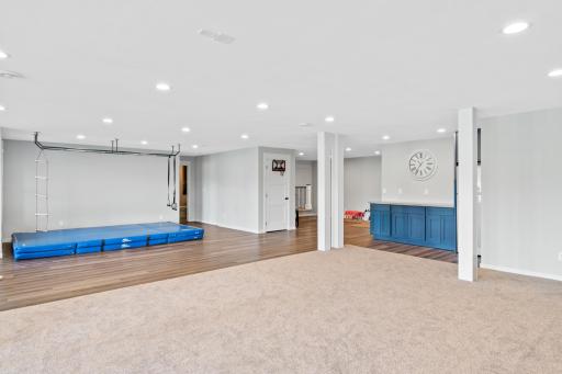 606 Venture Lane NE, Alexandria, MN 56308