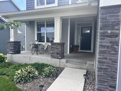 1562 Edgebrook Lane, Carver, MN 55315