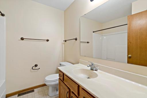 612 1st Avenue NW, Osseo, MN 55369