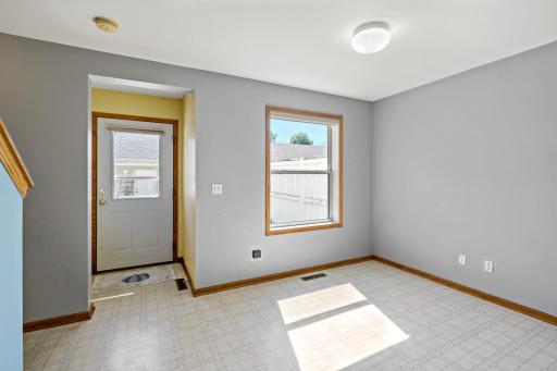 612 1st Avenue NW, Osseo, MN 55369