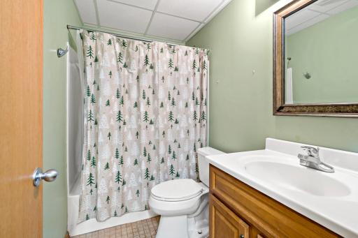 612 1st Avenue NW, Osseo, MN 55369