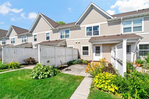 612 1st Avenue NW, Osseo, MN 55369