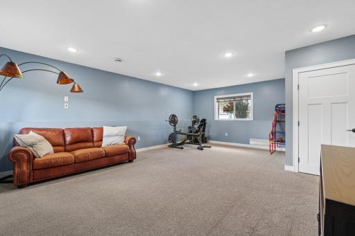 1149 Wyoming St - XL Living Room with Bump-Out Space for Multi-Functionality