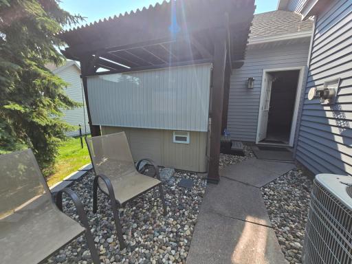 Home has a fully functional SPA HOT TUB just outside the garage or the 3 season patio!