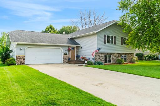 543 Morning Drive, Owatonna, MN 55060