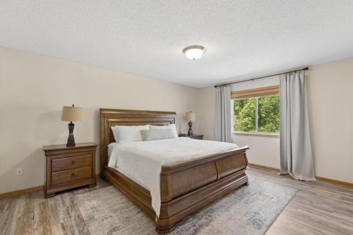 3951 Landings Drive, Saint Bonifacius, MN 55375