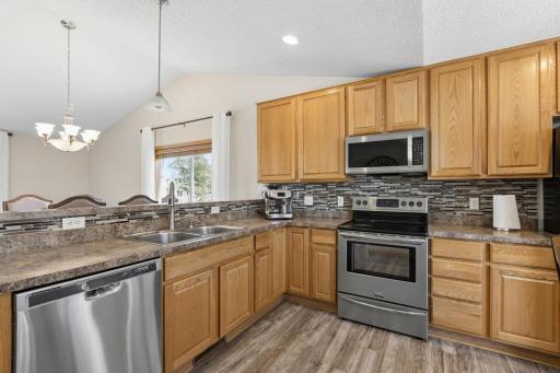 3951 Landings Drive, Saint Bonifacius, MN 55375